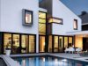 Raffstoren bei einem Haus mit Pool