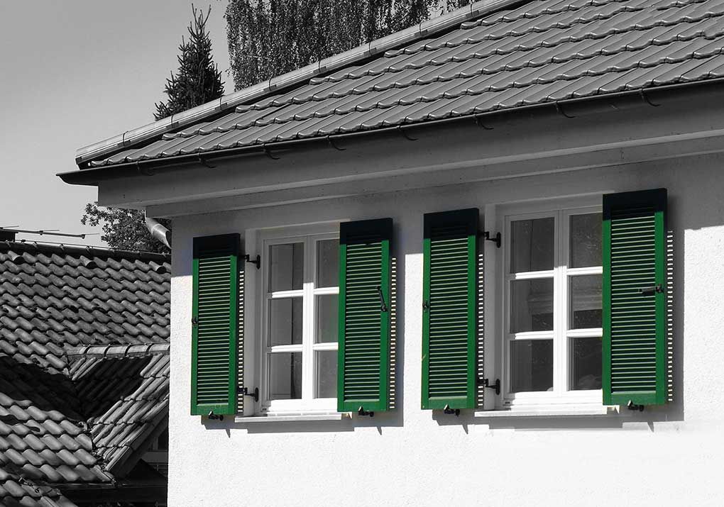 Grüne Klappläden in Bruchsal
